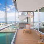 Waterfront Lux | 2br | A/c| Parking By Tilo Cenova